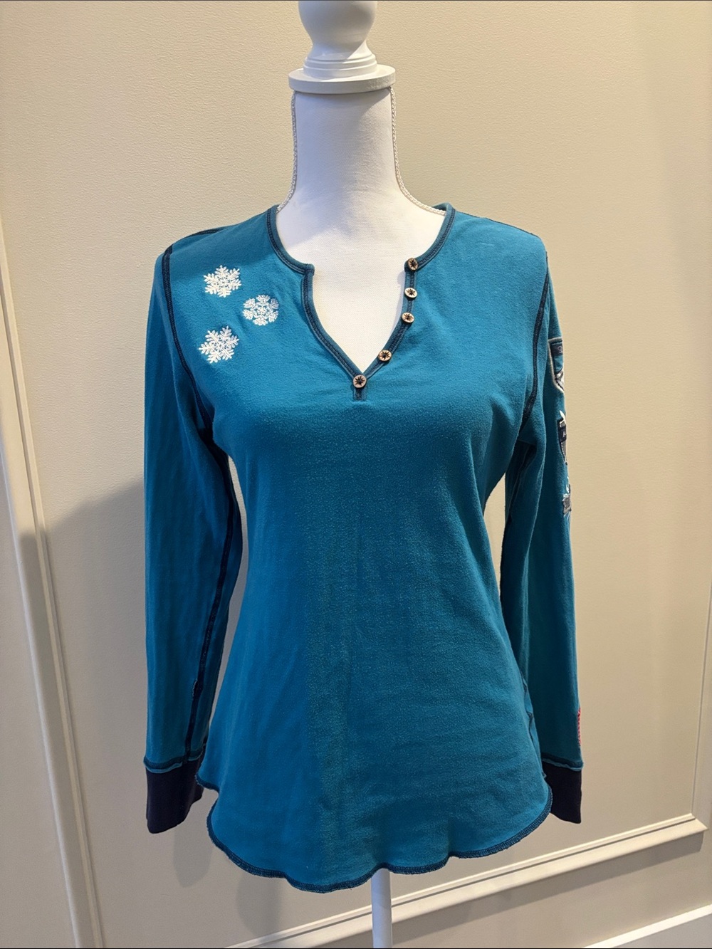 Alp-n-Rock Teal Long-Sleeve Thermal Henley Top with Snowflake Accent